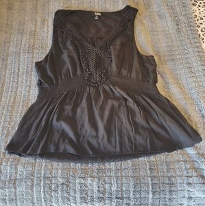 Black sleeveless top